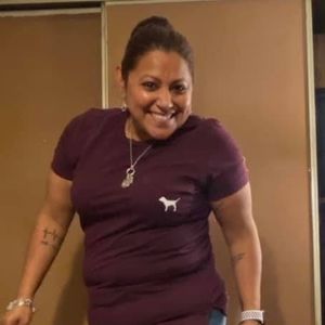 Meet your Posher, Ester